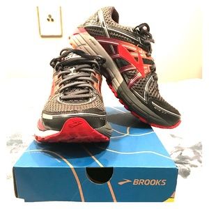 Women’s Brooks Adrenaline GTS 17